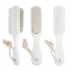 Щетка для ног с пемзой. Размер 18х3,5х1 см.